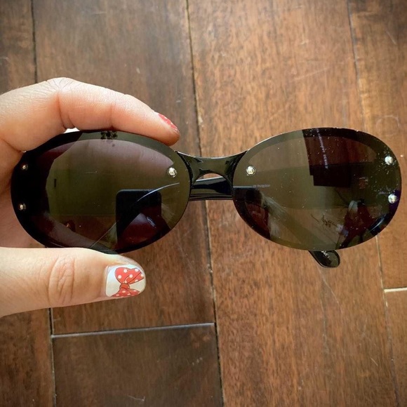 YSL sunglasses - Picture 5 of 5